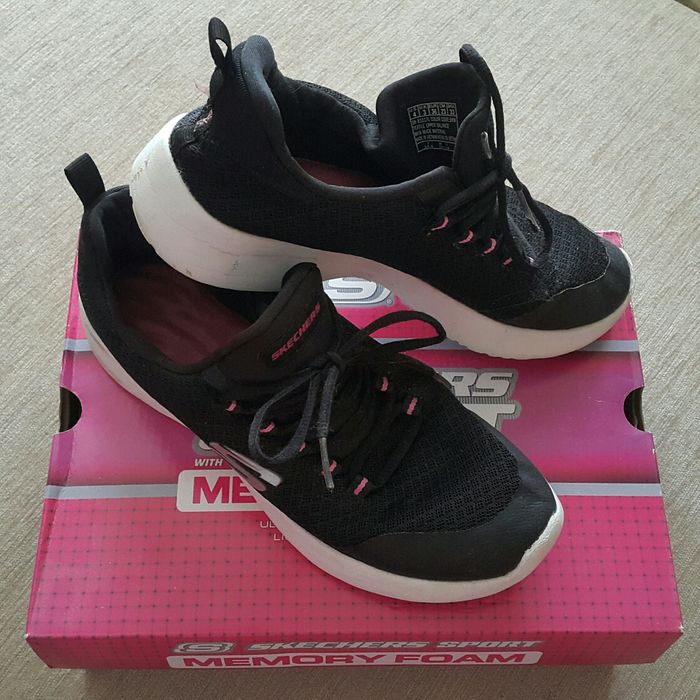 Обувь для девочки 25 -26-28 размер