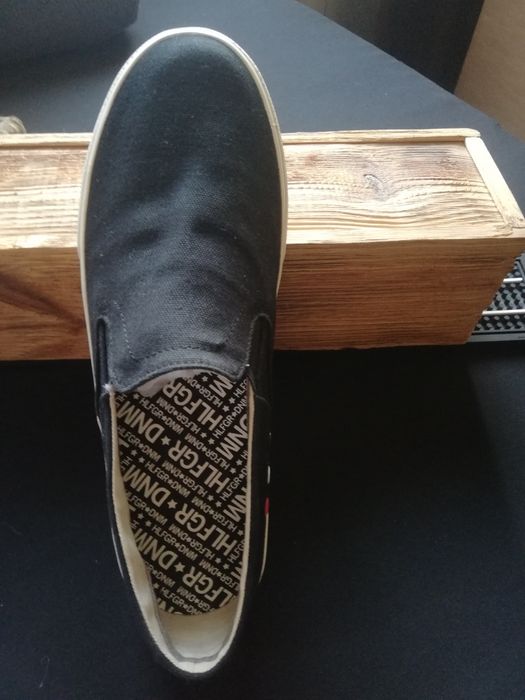 Мъжки гуменки конверс/converse 44. 5 и томи хилфигер