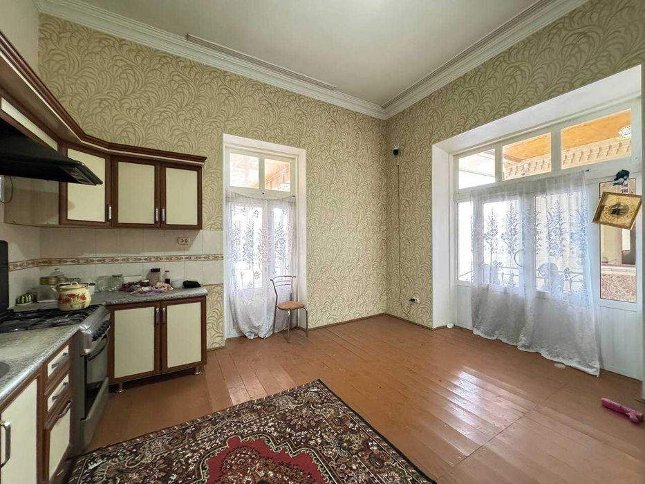 Продается дом 14 соток, 7 комнат, ориентир Мотрид, 11-я школа
