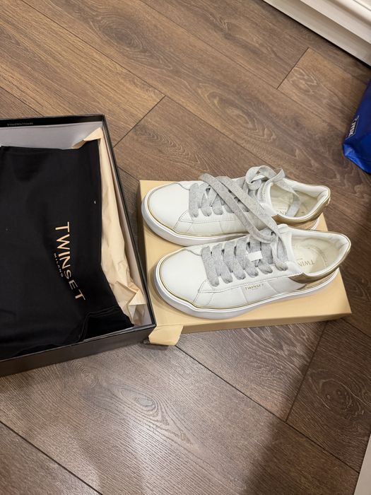 Twinset беши кецове