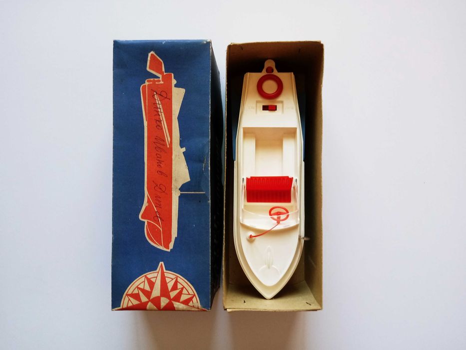 Руска, соц, ретро, СССР играчка, катер, моторна лодка "Огонек", нова