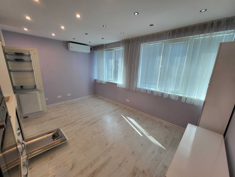 Продава се Тристаен апартамент в Пазарджик, Окръжна болница - 62 кв.м за 1049 €/кв.м - Снимка #1