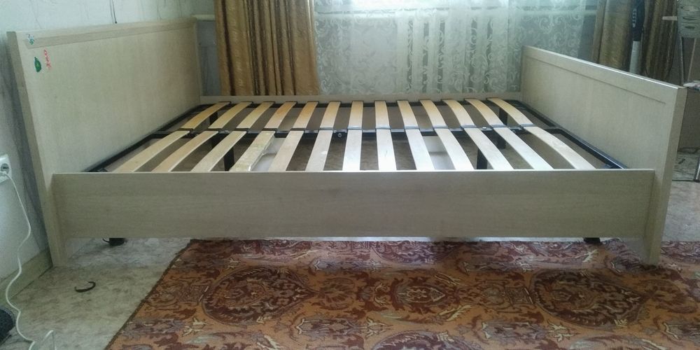 Кровать, двух-спальная.