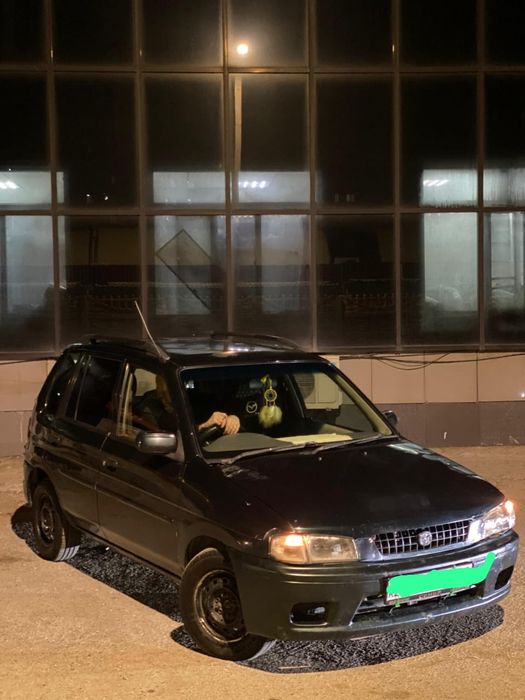 Продам Mazda demio