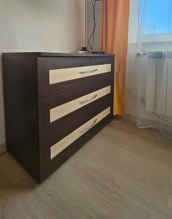 скрин/шкаф с чекмеджета - за спалня 90 х70см