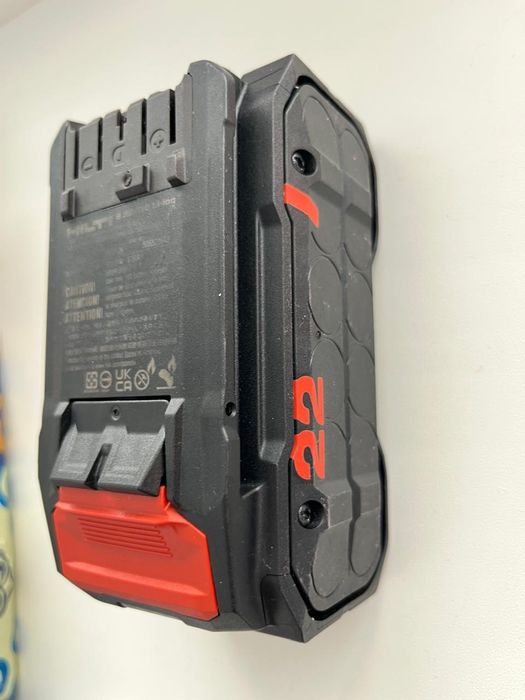 Hilti батарея новая