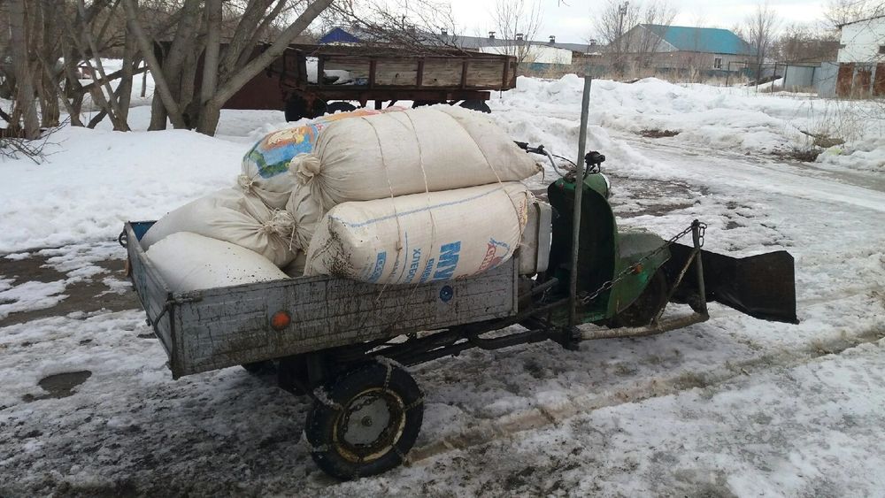 Продам мотороллер муравей с двигателем иж планета