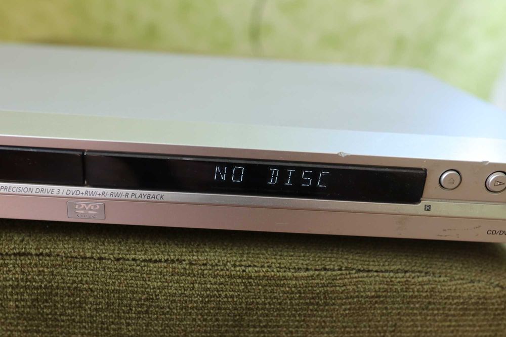 ДВД плеър - Sony