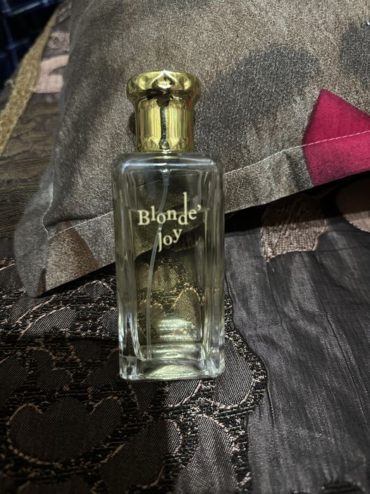 Продам духи женские