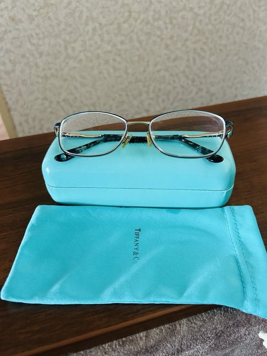 Продаются оптические очки