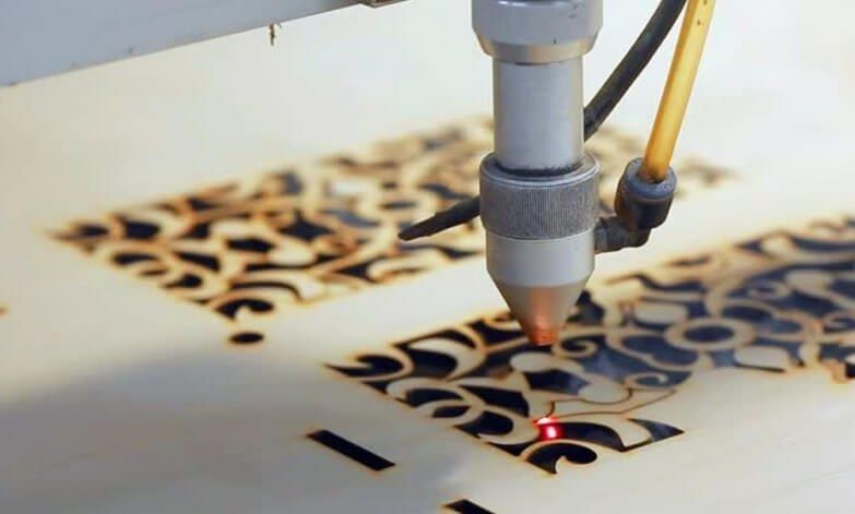 Лазер,Ровер, Маркировка, Плоттер/Баннер ва Уф печать хизматлари  хизм