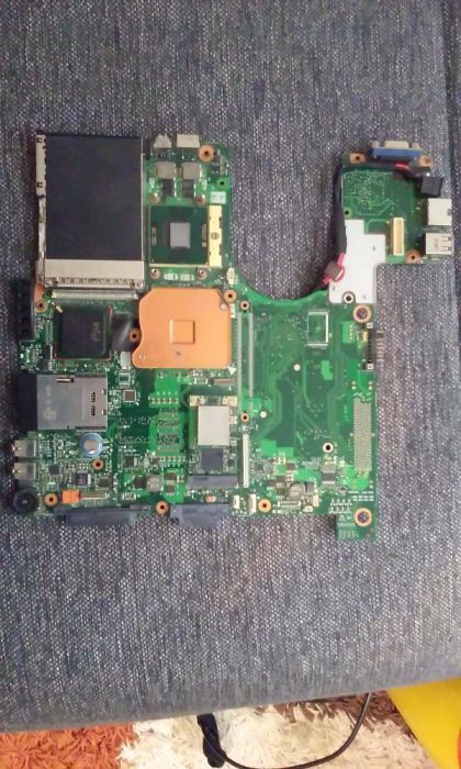 Placa de baza Tochiba Equium A 100