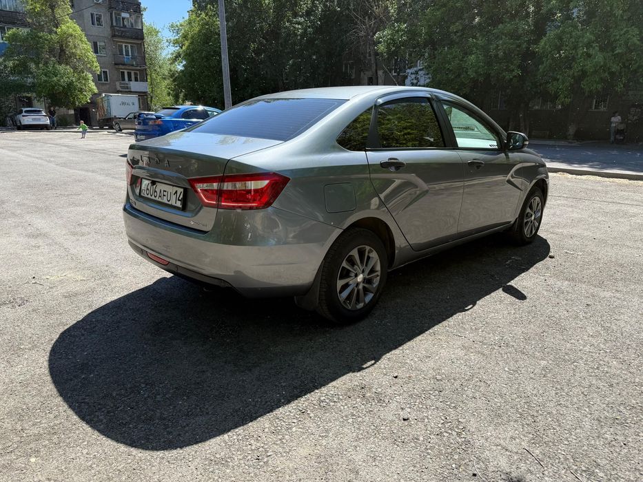 Продам Ладу Весту 1,6 МКПП