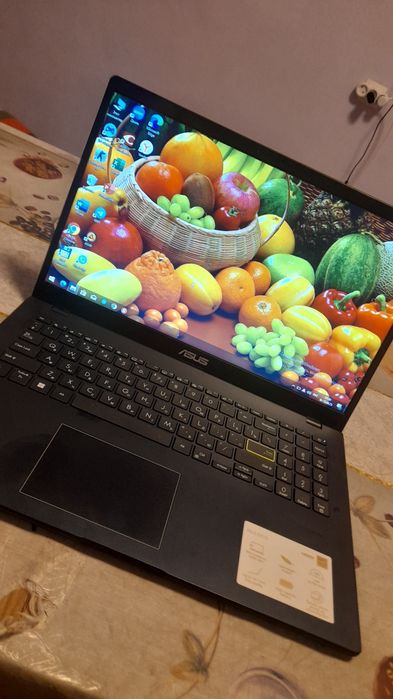 Asus yangi kompyuter