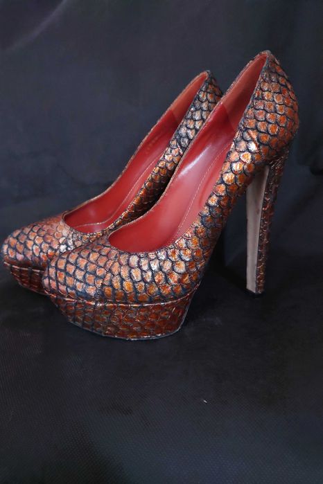 Sergio Rossi 38.5 Python