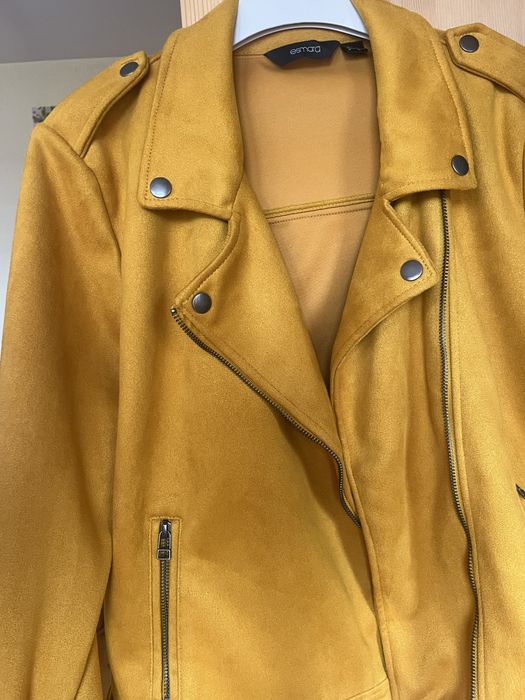 Велурено яке