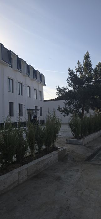 Продаётся 2 комнатная квартира в индивидуальном кирпичном доме.