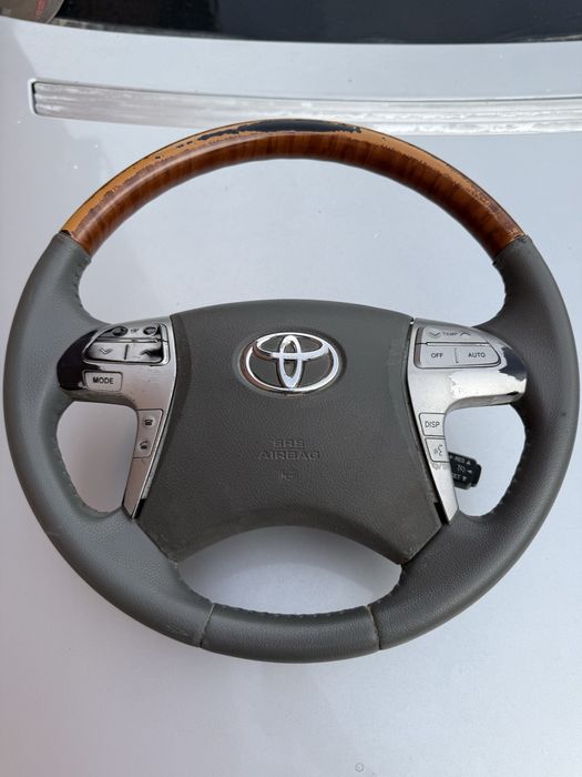 Руль тойота камри 45 европеец