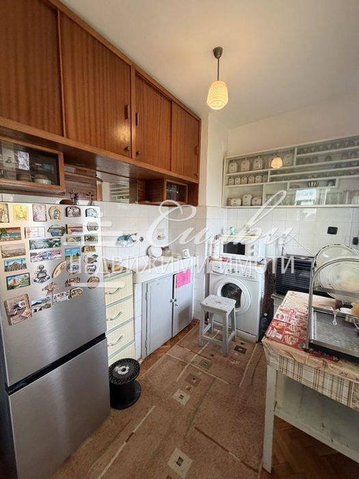 Четиристаен ТУХЛЕН апартамент в района на РУМ!