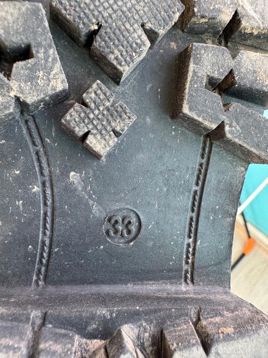 ботинки зимние.