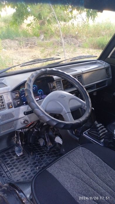 Damas avtomobil sotiladi