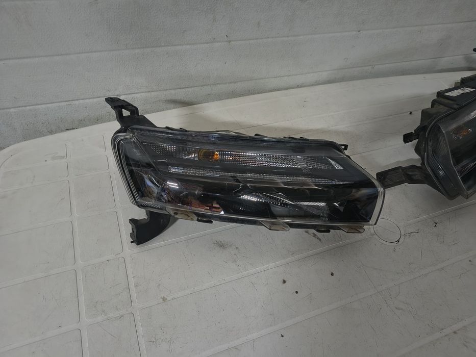 Lampa  Semnalizare și Lumini de Zi (DRL) Dacia Spring Stânga Dreapta cod.   266008993R,  266052417R