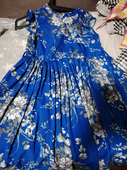 Продам платья и рубашку на девочку