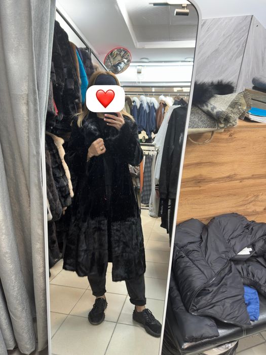 Продам шубу blacklama 42-44