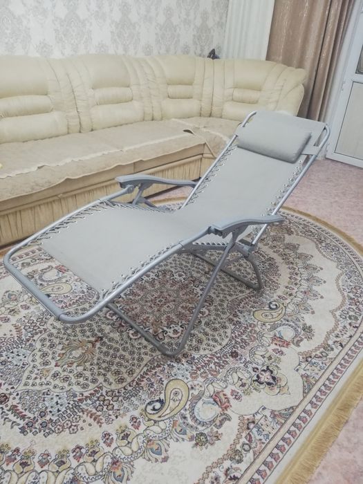 Продам шезлонг, продам шезлонг.