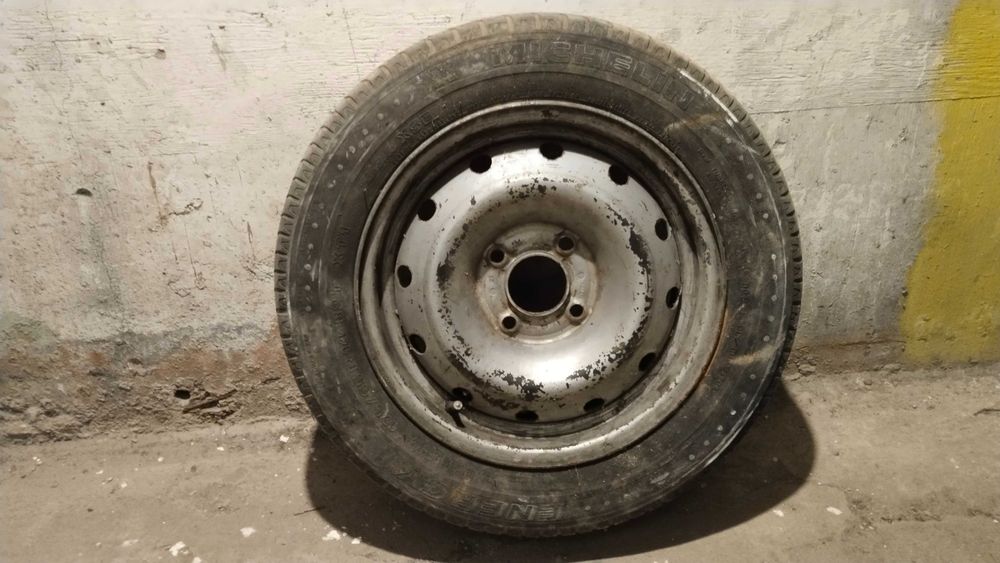 Резервна гума 175 65 14 с джанта