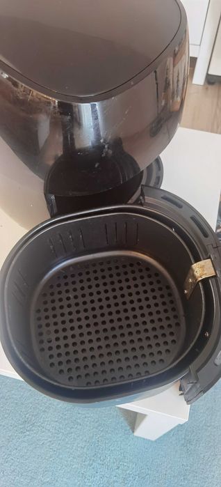 Friteuză cu aer cald / Air fryer Brava-XL, Digitală, 5.5 Litri, 1800W