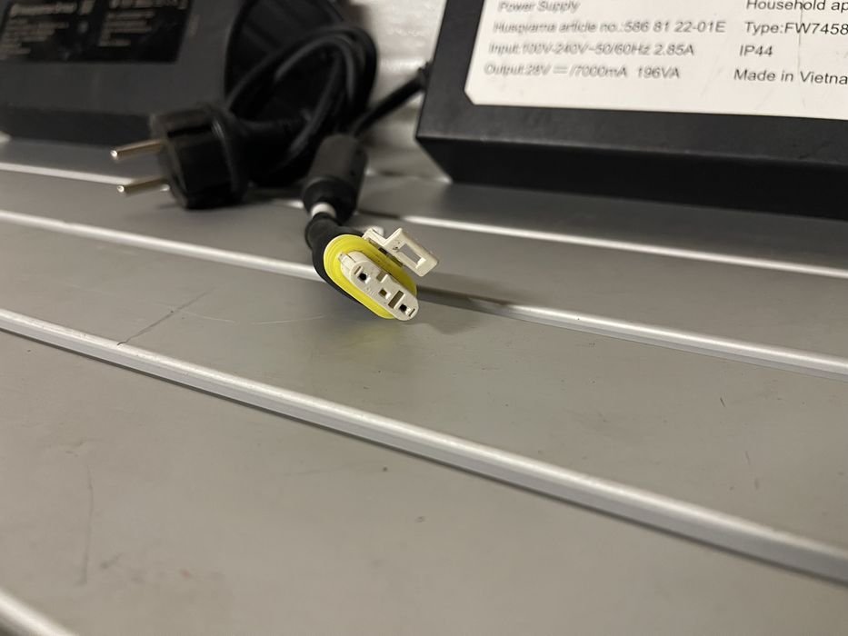 Incarcator Husqvarna