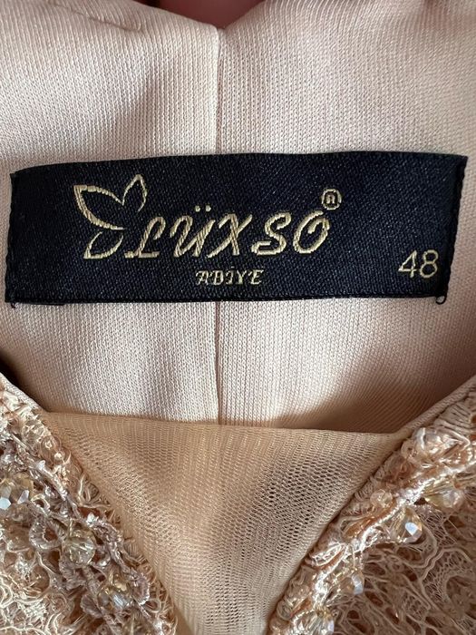 Продам Платье для мероприятии