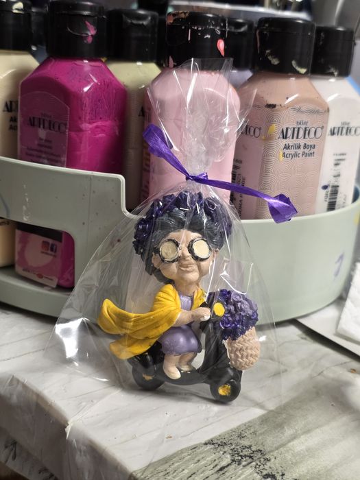 Цветни магнити за подарък