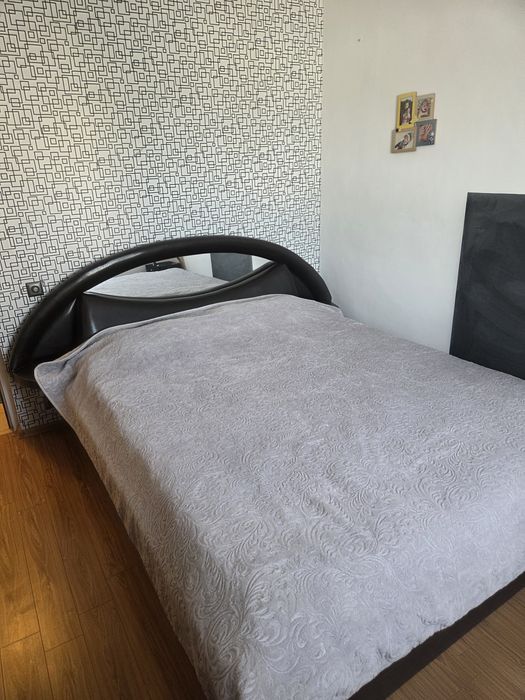 Vand apartament 3 camere