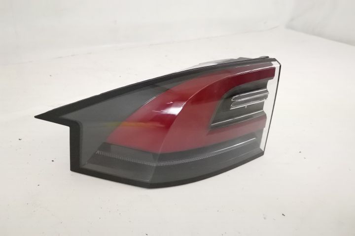 Стоп Спирачка Ляво Крило LED Оригинален В Добро Състояние Тесла / Tesl