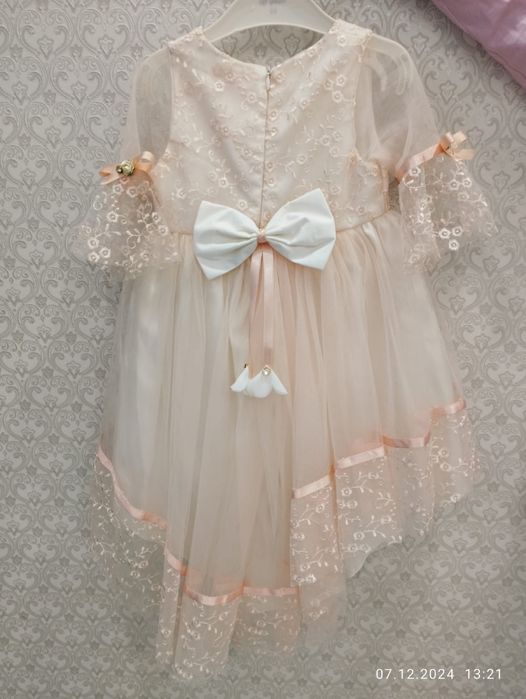 Нежно белое платье