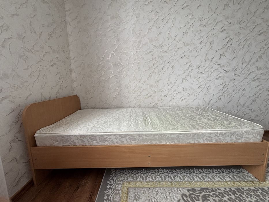 Продается тахта в норм состоянии