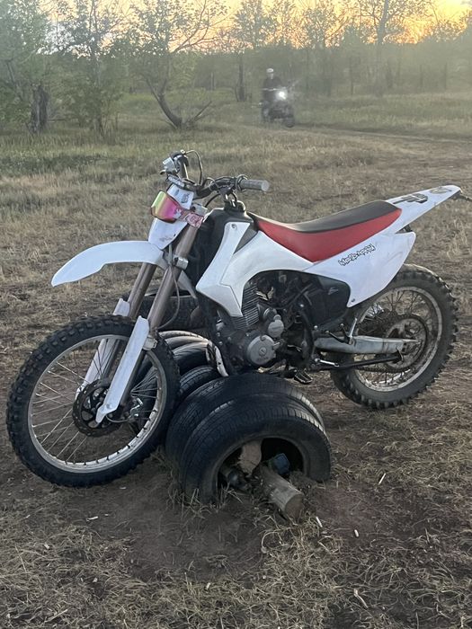 Эндуро 250 кубов 06