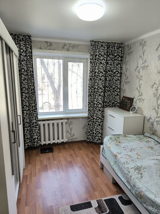 Продам 3 комн КВ на 1000 мелочей