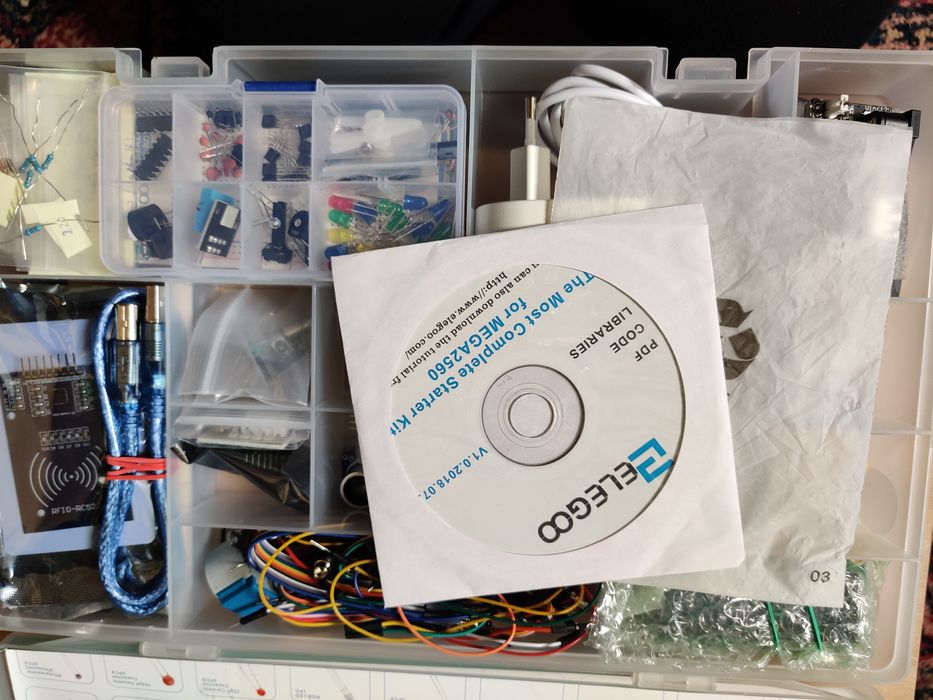 Elegoo kit Arduino Uno R3  ETTI proiecte UTCN