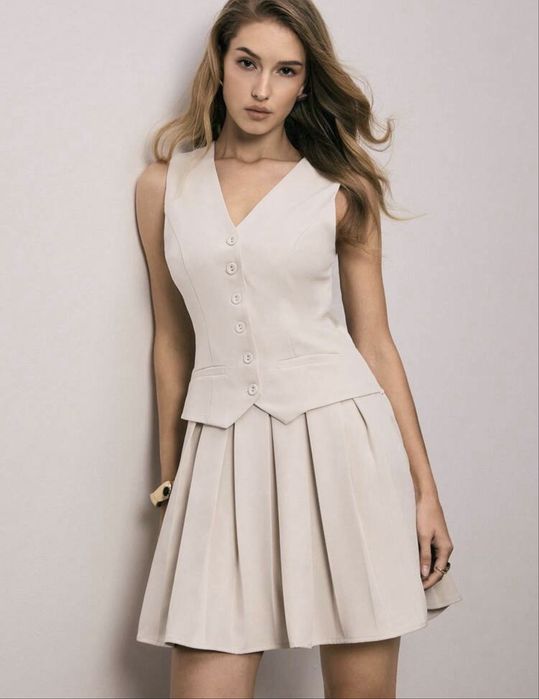 Rochie Zara, XS, bej, cu pliuri si vesta