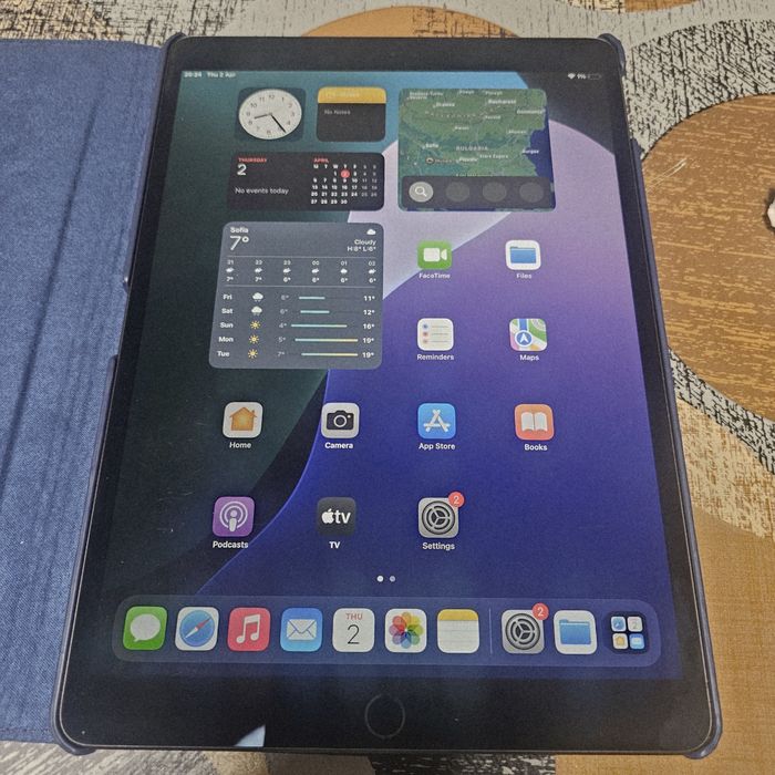 iPad Air 3th Generation 64GB + кожен кейс