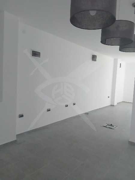 Продава се Магазин в Хисаря - 83 кв.м за 581 €/кв.м - Снимка #1