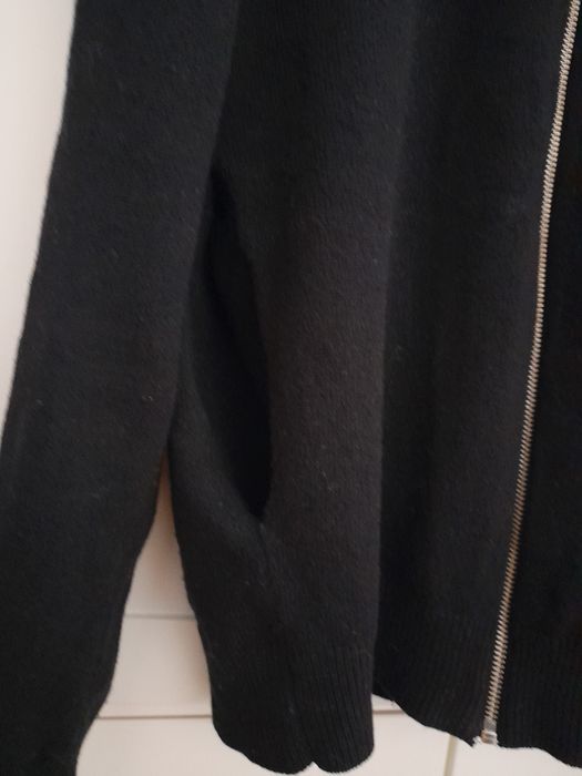 Cardigan COS, lână 100%,nr.36-38, 140 lei