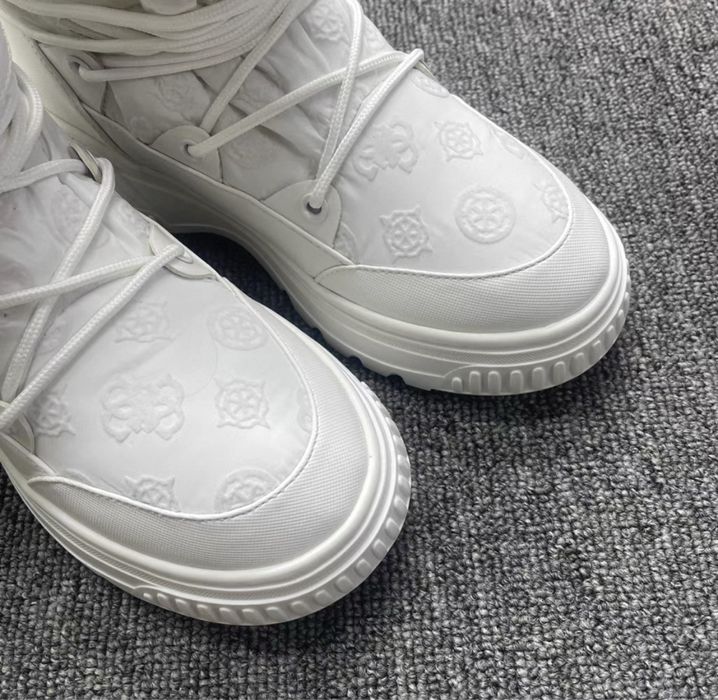 Guess новые сапоги