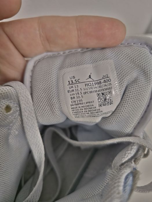Nike  Air Jordan 1 Mid SE