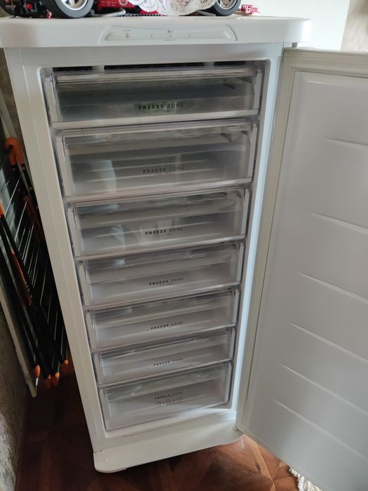 Морозильная камера Бирюса