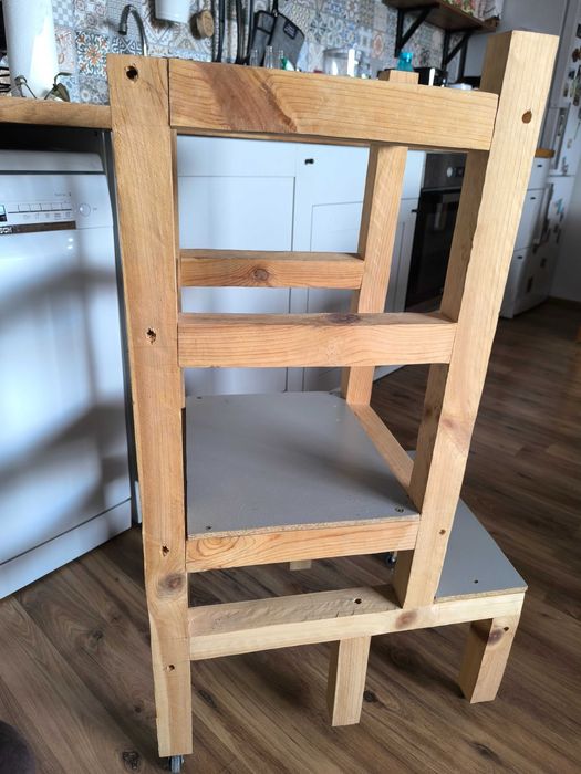 Ръчно правена монтесори кула