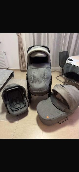 Vând Cărucior 3 in 1